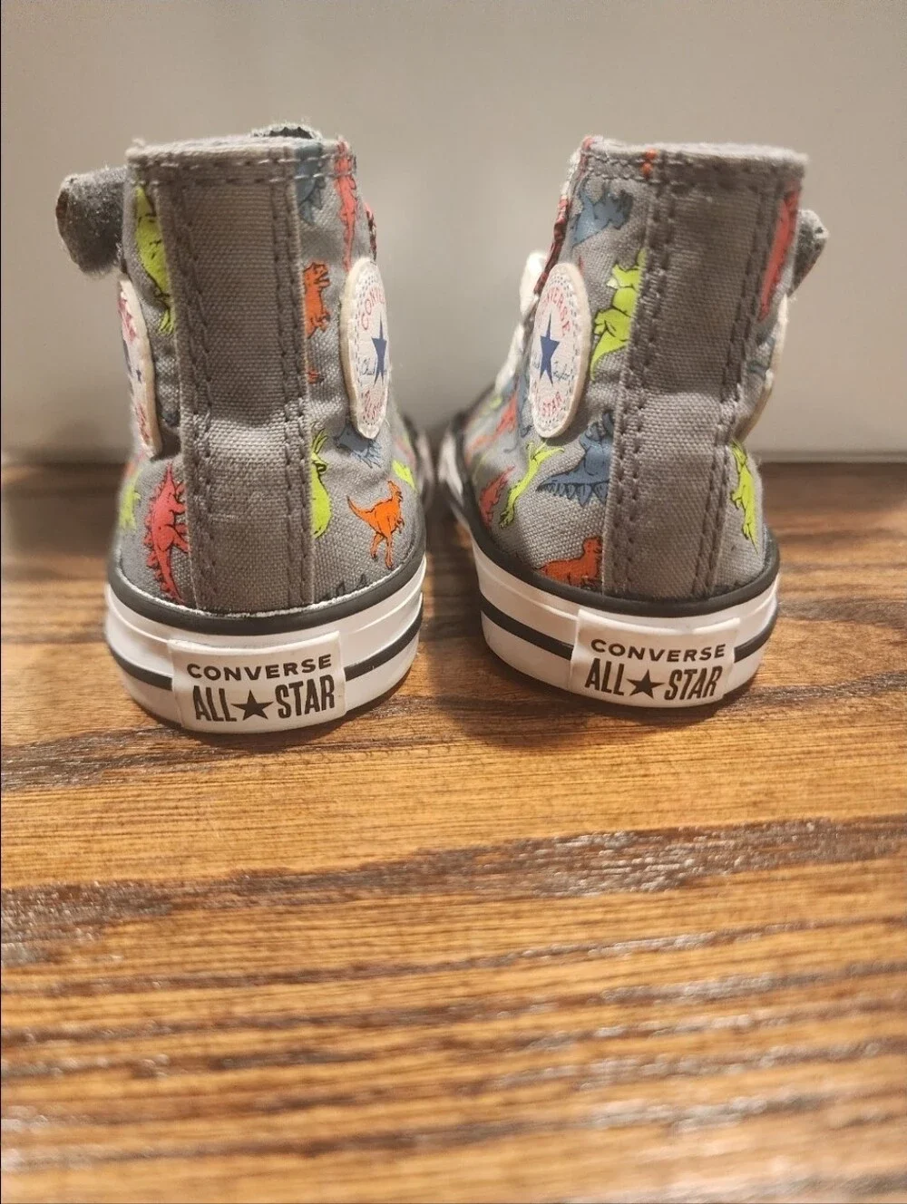 Converse Dinoverse Dinosaur High Tops Toddler Size 4